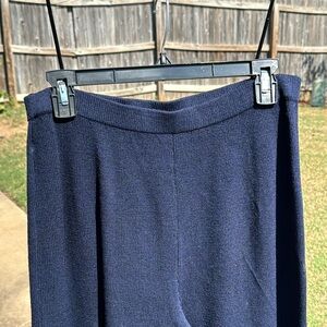 St. John Basics Santana Knit Navy Blue sz 12 Pull On Pants No Pockets